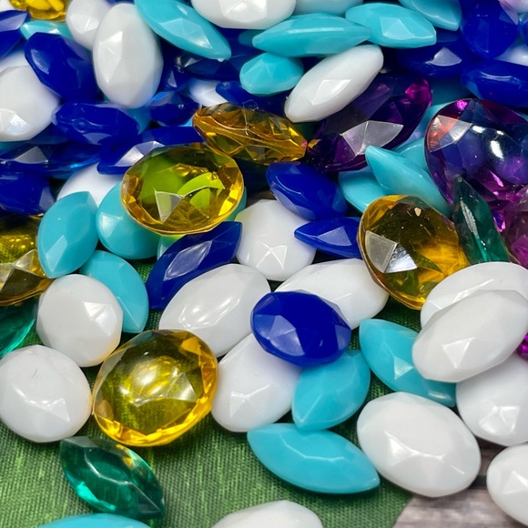 500+ Faceted Gems DIY Crafting Resin Mosaics Vase Fillers Jewelry Aquariums Lot - Picture 2 of 10